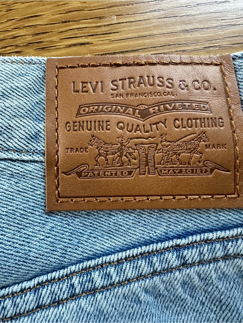Levi’s Ribcage Straight Jeans in Middle Road Size 26 - Picture 13 of 15